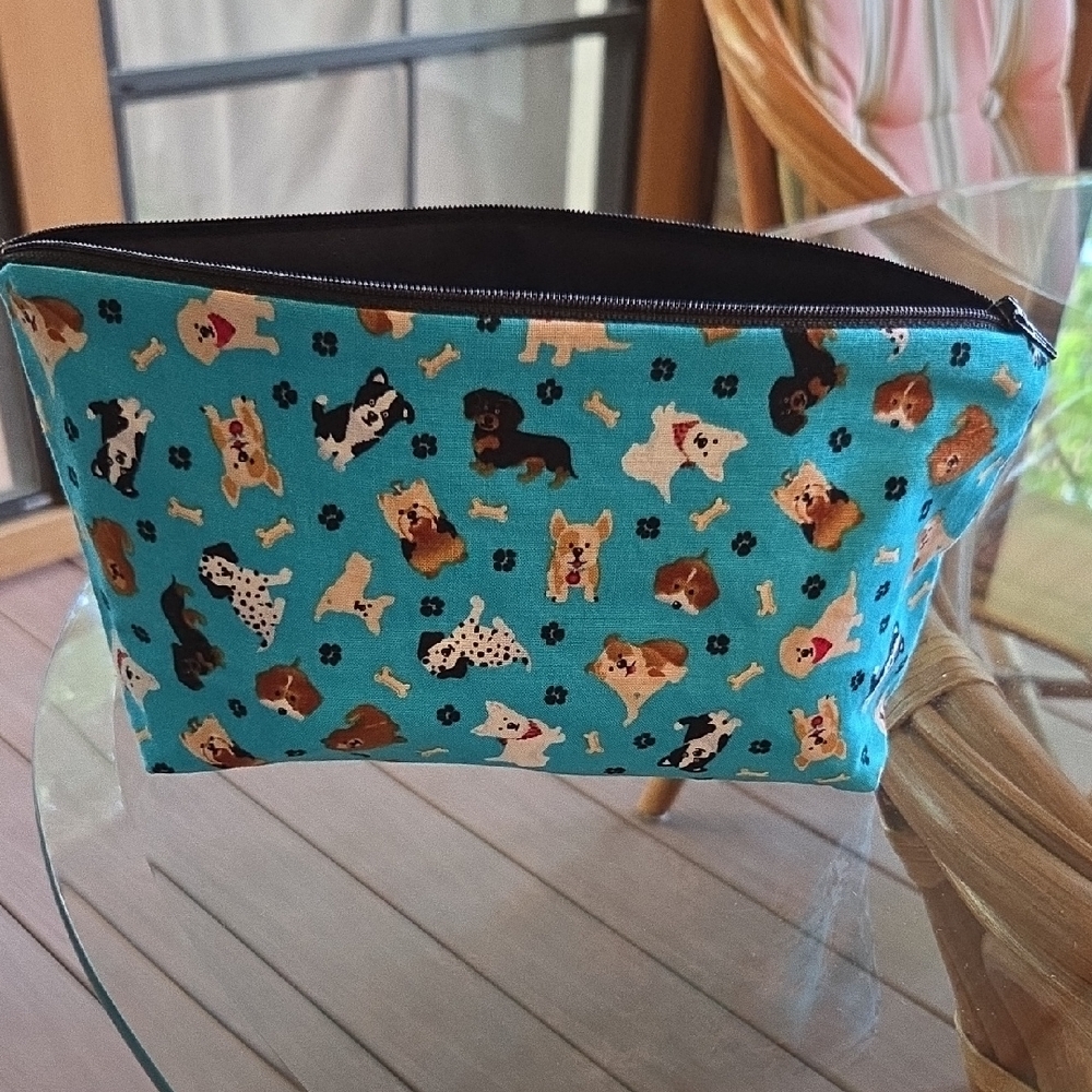 Dog Print Zipper Pouch